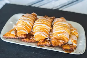Cinnamon Roll Ups (3)