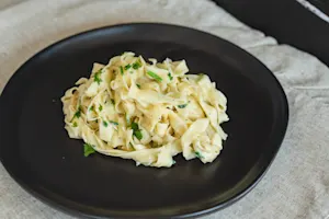 Low-Cal Fettuccine Alfredo