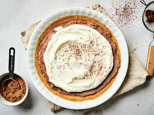 Chocolate Dream Whip Pie-01
