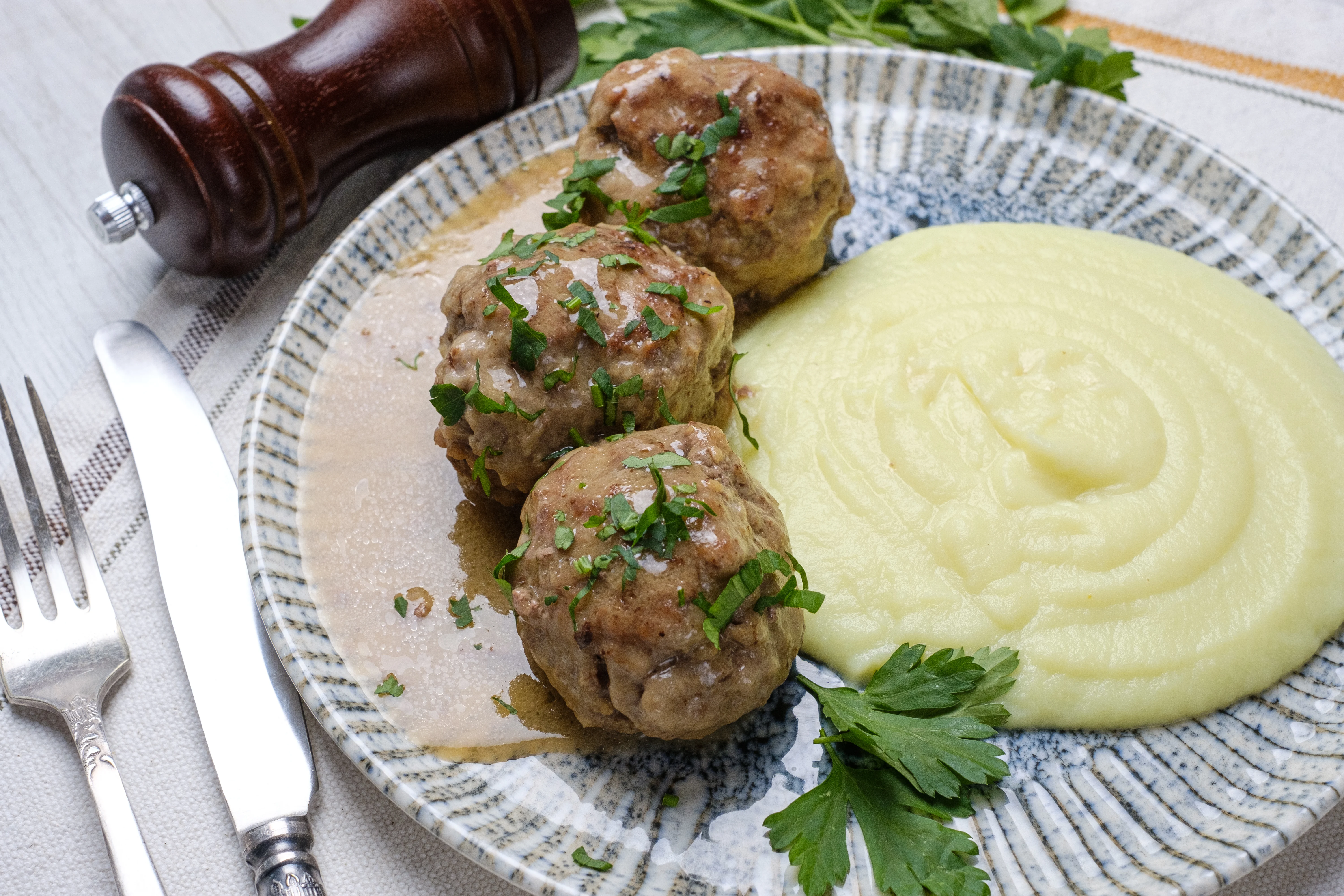 Momma's Swedish Meatballs | Cooking Professionally