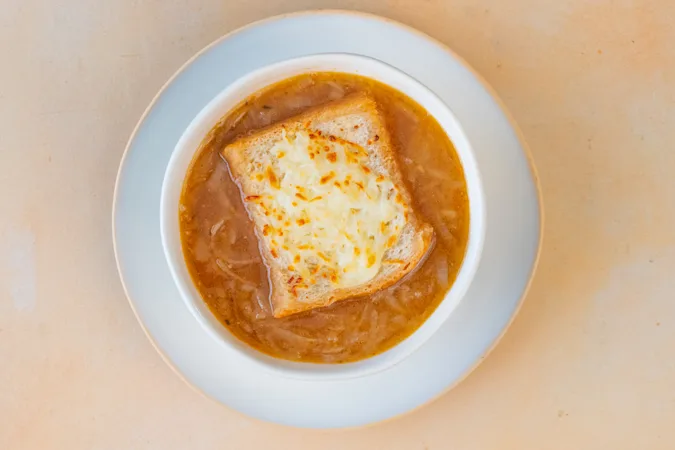 Vegetarian French Onion Soup 1