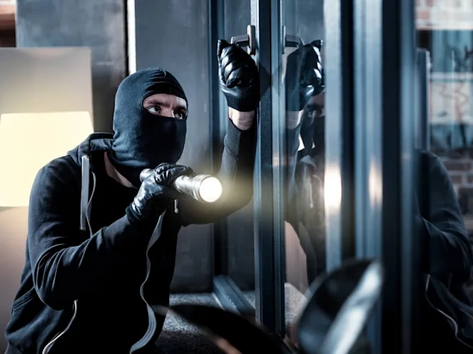 Home Security Mistakes to Avoid-3