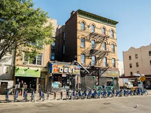 Harlem Deli Stabbing Claims Life of Beloved Postal Worker-1