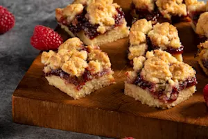 Raspberry Crumble Bars