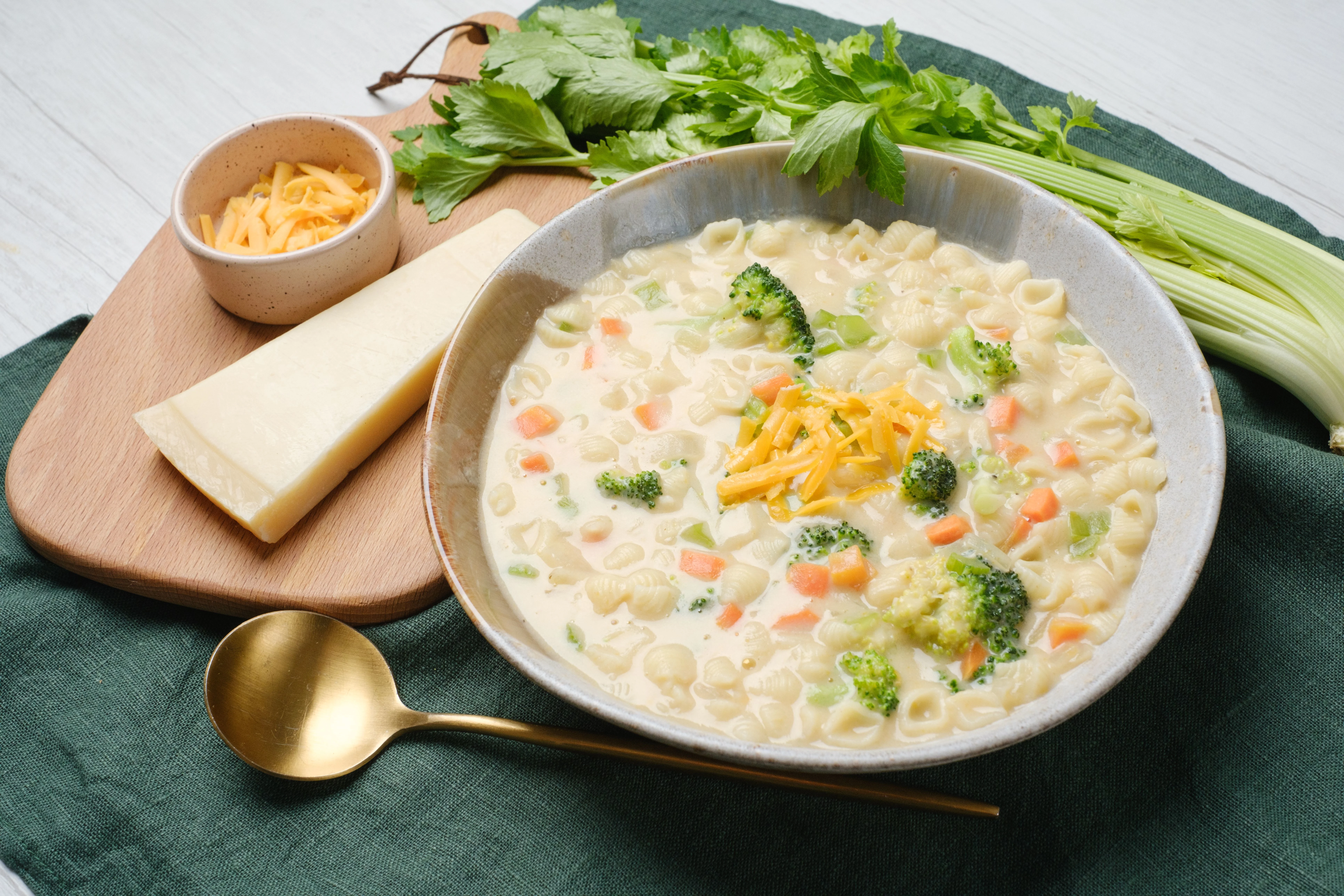 Mac 'n' Cheese Soup | Command Cooking