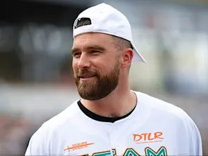 Travis Kelce (53790185007)
