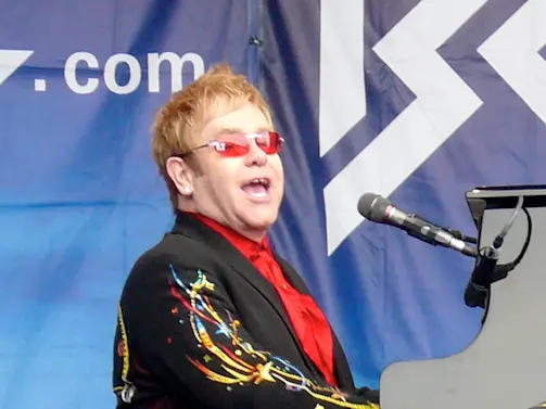 10 Fascinating Facts About Elton John’s Extraordinary Life-1