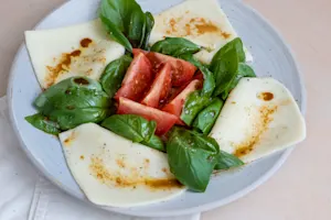 Homerun Caprese Salad