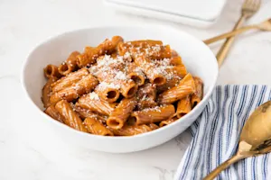 Follow The French Onion Pasta