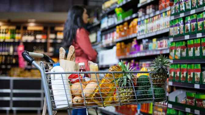 Get Ready to Be Scared: 8 Signs Your Grocery Store Isn’t Sanitized Properly -2