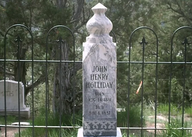 Doc Holliday: From Dentist to Gunslinger-3