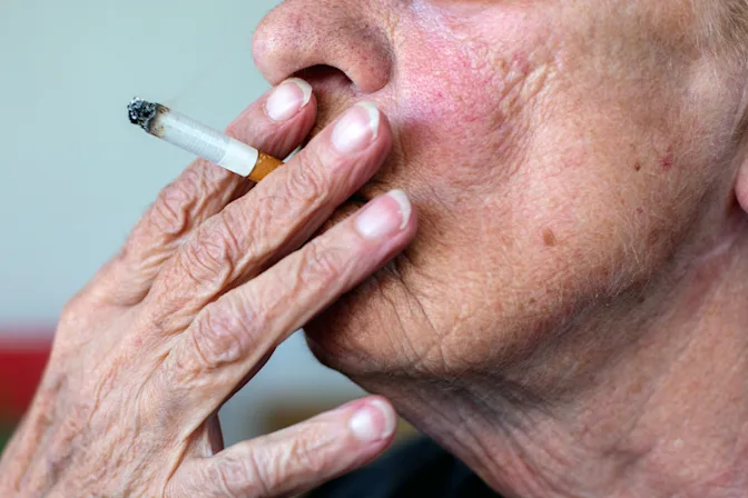 Habits That Hurt Your Brain Health-2