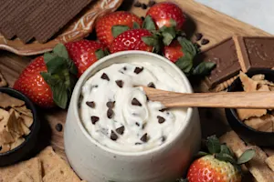 No Bake Cannoli Dip