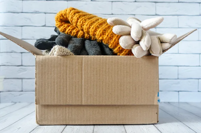 Never Store These Items Under Your Bed-3