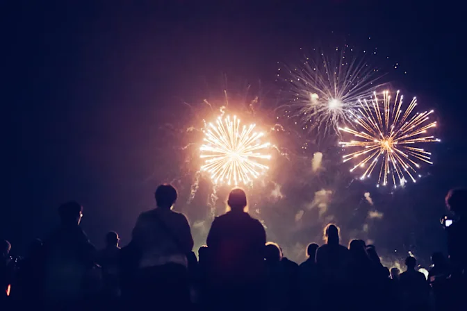 Holiday Chaos: Two Men Killed by Fireworks on New Year’s Eve-2