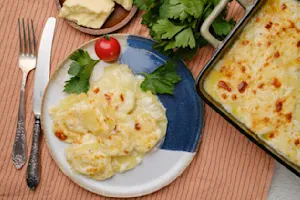 Cheddar Scalloped Potatoes 2