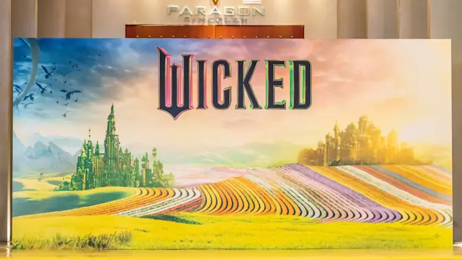 Kristin Chenoweth Just Shut Down a Controversial Wicked Boycott-1
