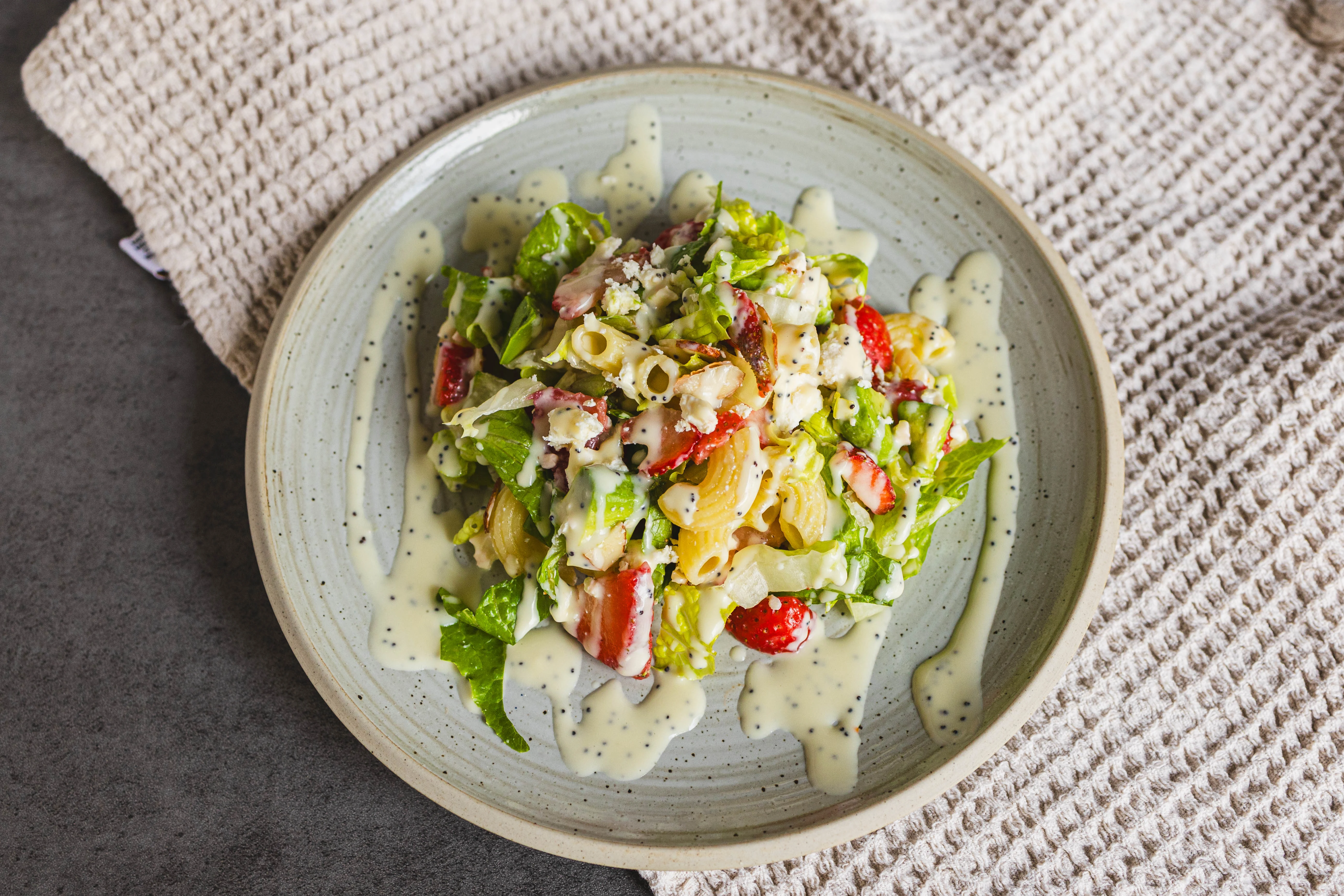 Creamy Strawberry Salad | Recipe Reader
