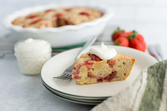 Meemaw's Strawberry Cake