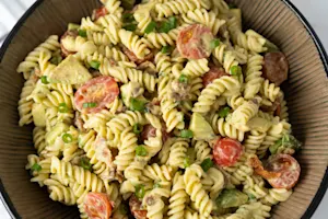 StichedIn-Creamy Avocado Pasta Salad-001