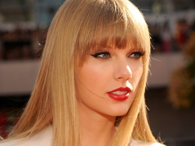 Taylor Swift at the 2012 MTV Video Music Awards