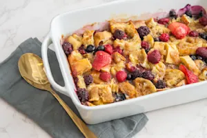 MixedBerryFrenchToastBake063