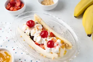 Two-Spoon Banana Split