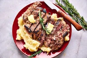 Pan Seared Steaks-55 (1)