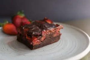 Chocolate Covered Strawberry Brownies 1