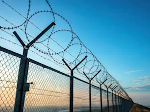 ICE Agents Cuff Newark Mayor Over Protest Standoff