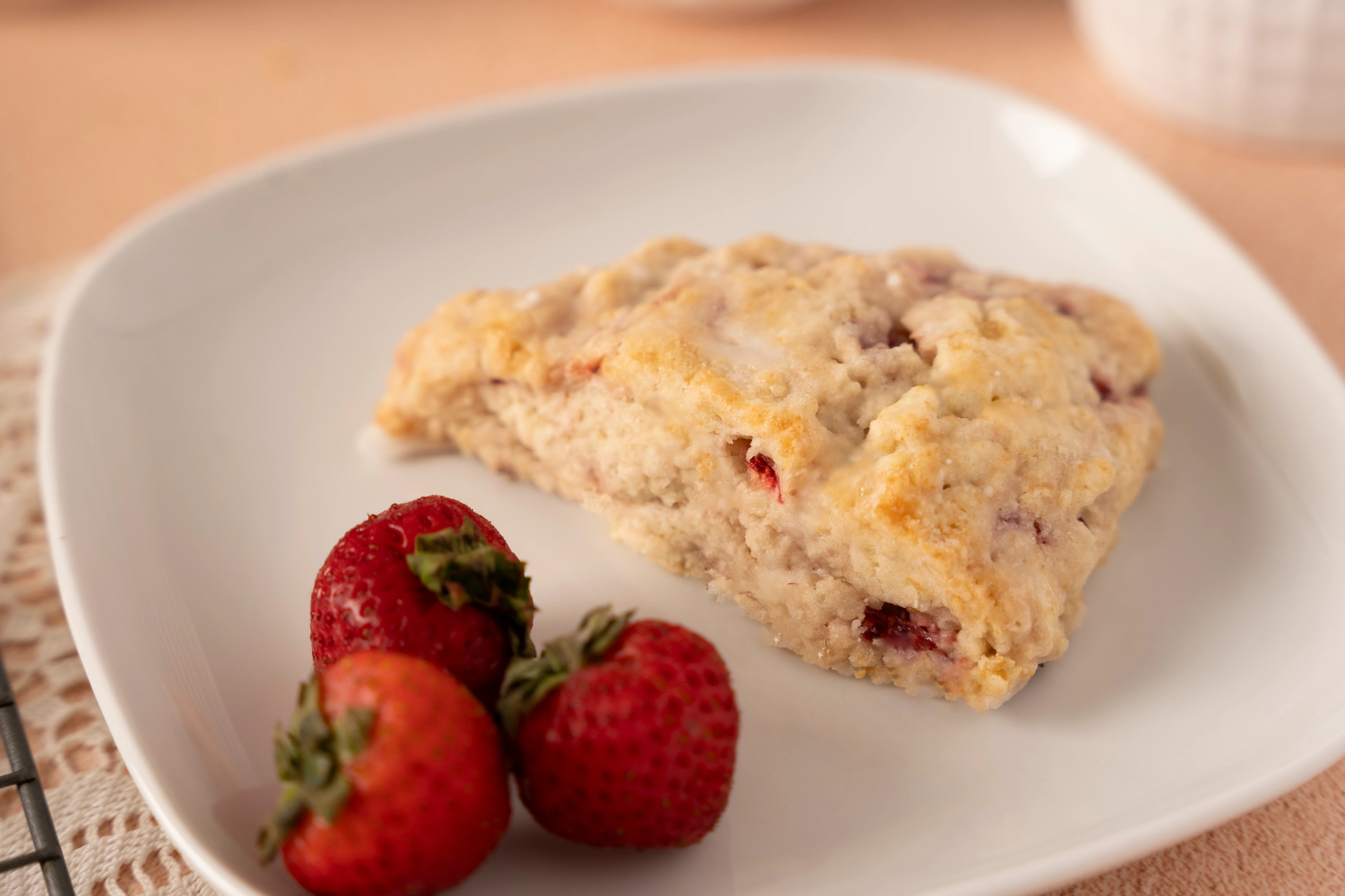 Strawberry Scones | Lazy Cooking