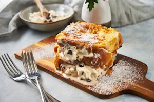 Holy Cannoli French Toast