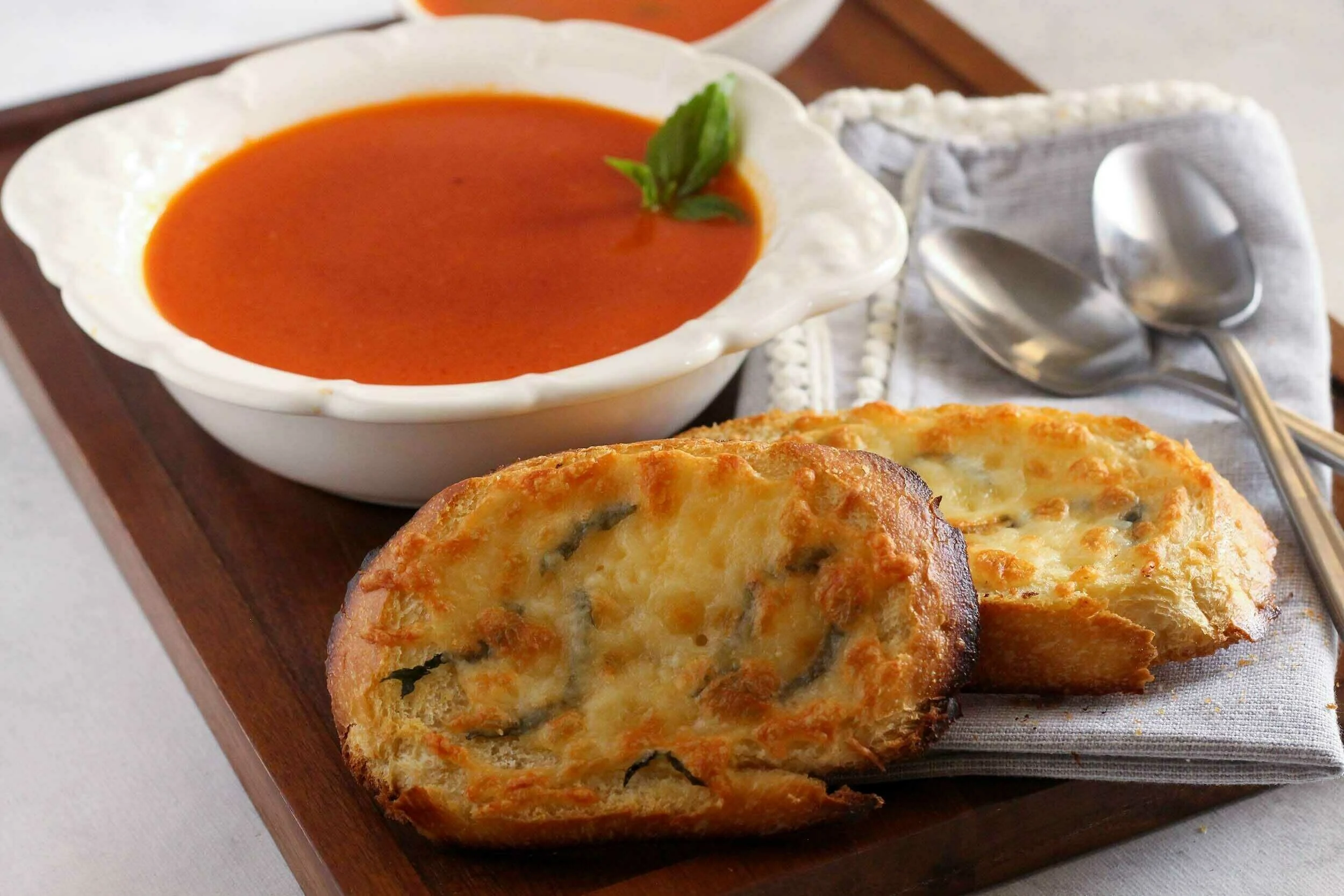 Tomato Soup and Toasted Cheese | Command Cooking