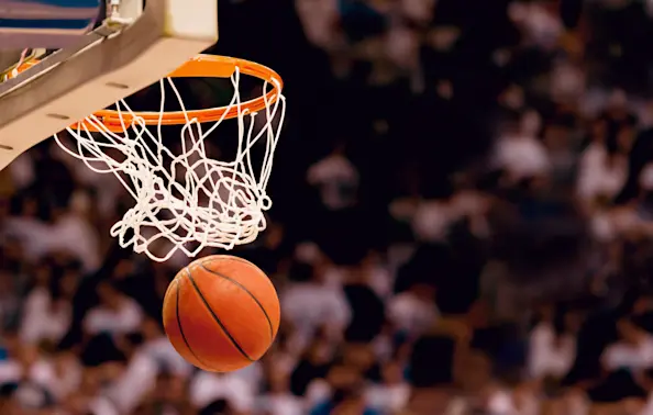 A Game to Remember Father Battles Illness to Cheer on Daughter at Basketball Game-1