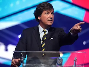 Tucker Carlson (51770614301)