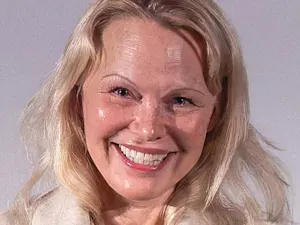 Pamela Anderson 2025 (cropped)