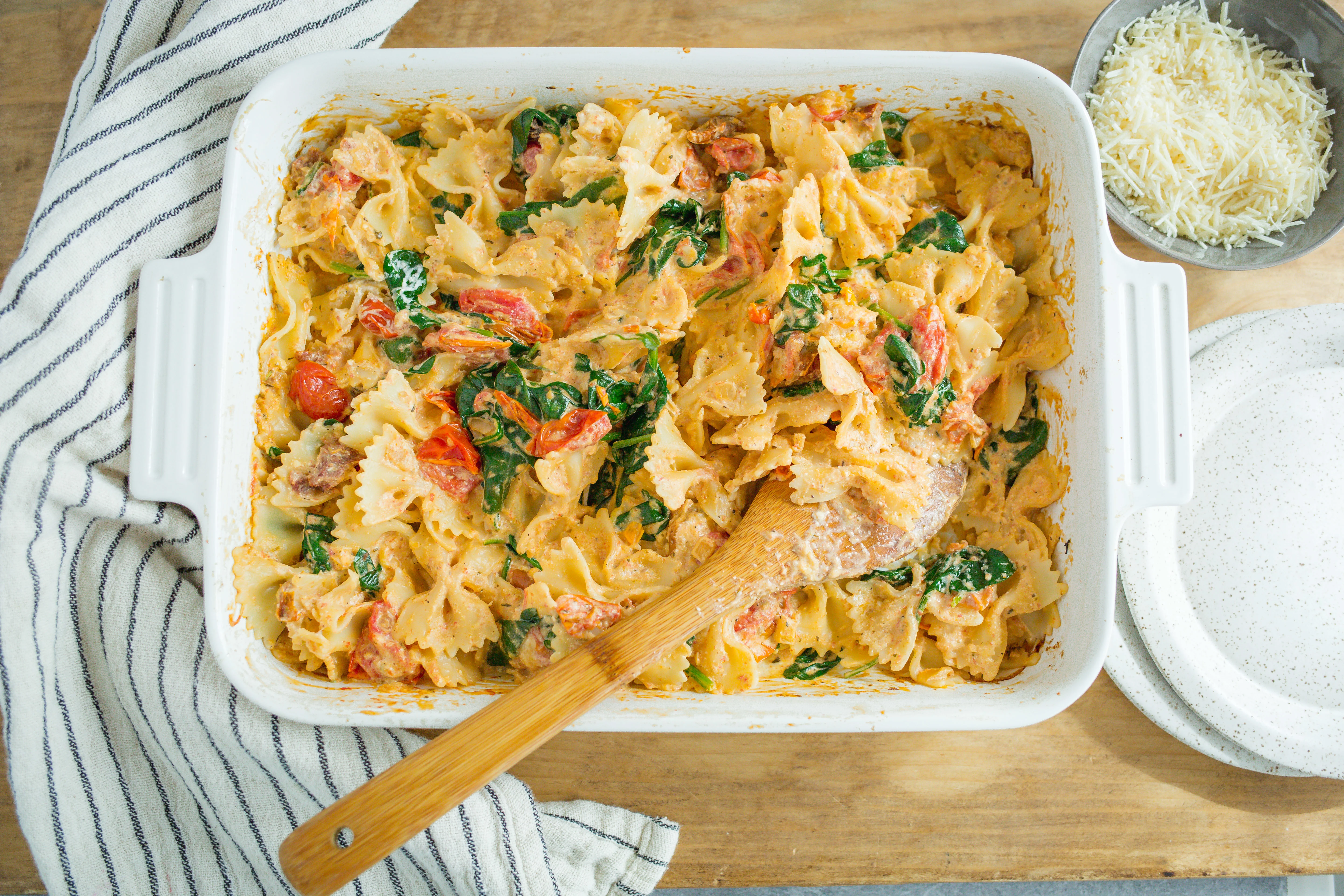 Easy Cream Cheese Pasta Bake | Command Cooking