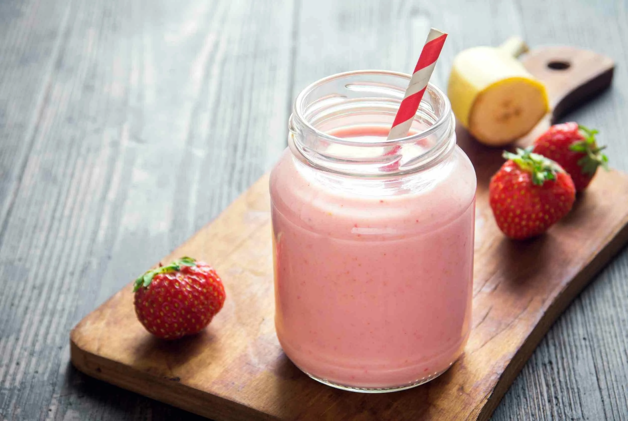 Easy Strawberry Banana Smoothie | Command Cooking