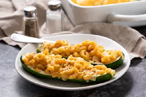 Mac N' Cheese Boats