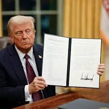 President Donald Trump signing executive orders (01)