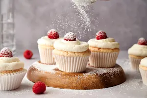 Snow-Kissed Cupcakes 1