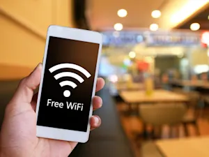 Think Public Wi-Fi Is Safe? Not for Your Bank Account-1