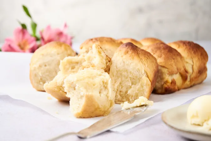To-Die-For-Hawaiian Rolls