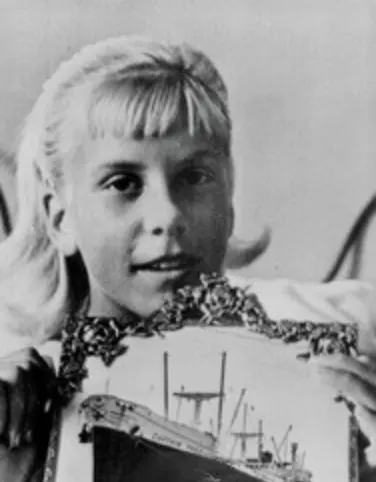 How Did An 11-Year-Old Girl Survive a Nightmare at Sea?-2
