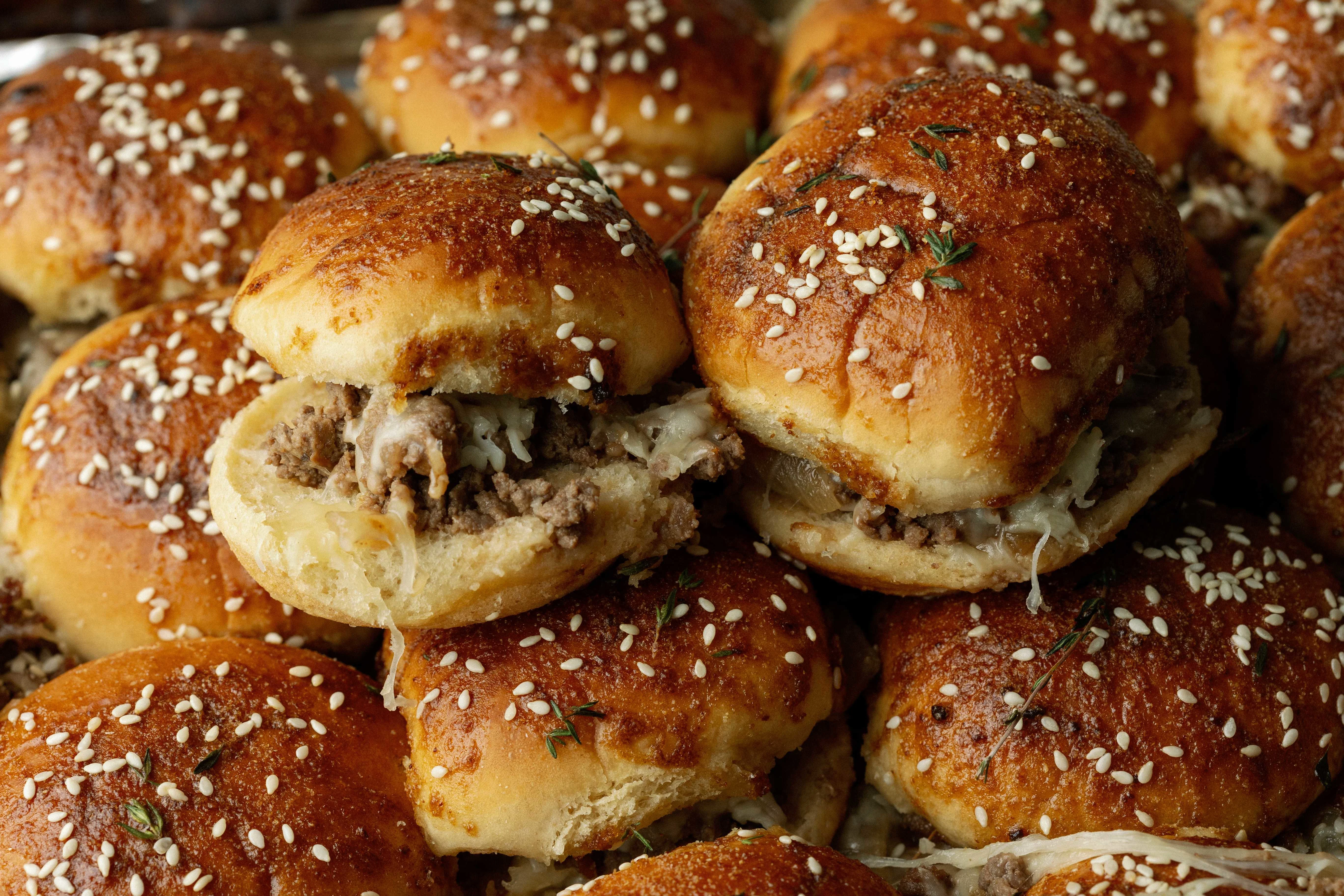 Husband's Favorite Beef Sliders | Command Cooking