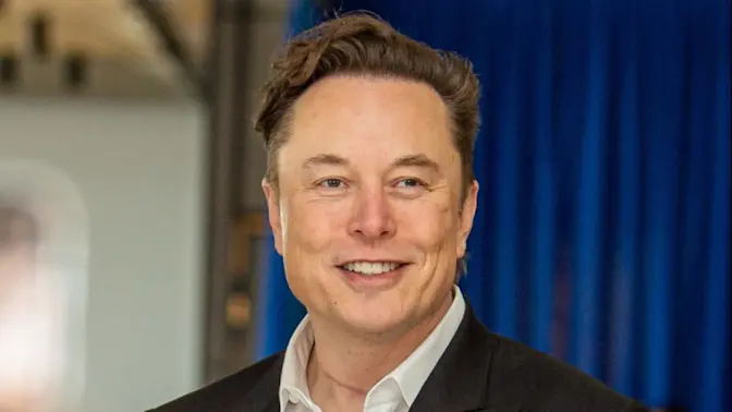 7 Must-Know Facts About Elon Musk’s Extraordinary Life-1