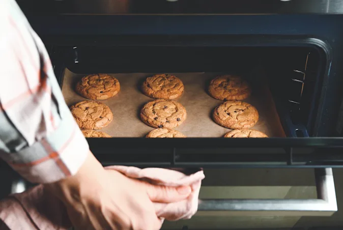 My grandmother bakes cookies the fastest. - image