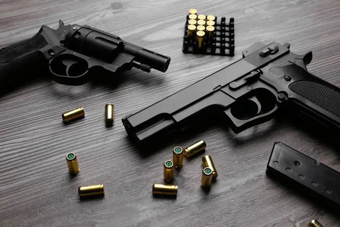 guns
