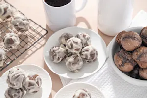 Chocolate Donut Holes