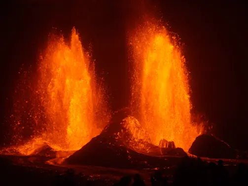 Man Falls 30 Feet Trying to View Kīlauea Eruption